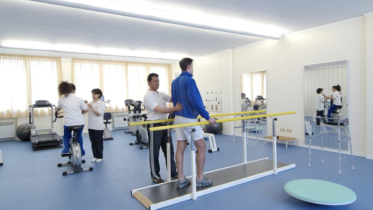 Рада схвалила законопроєкт про реабілітацію постраждалих від російської агресії - 24 Канал Рада схвалила законопроєкт про реабілітацію постраждалих від російської агресії - 24 Канал