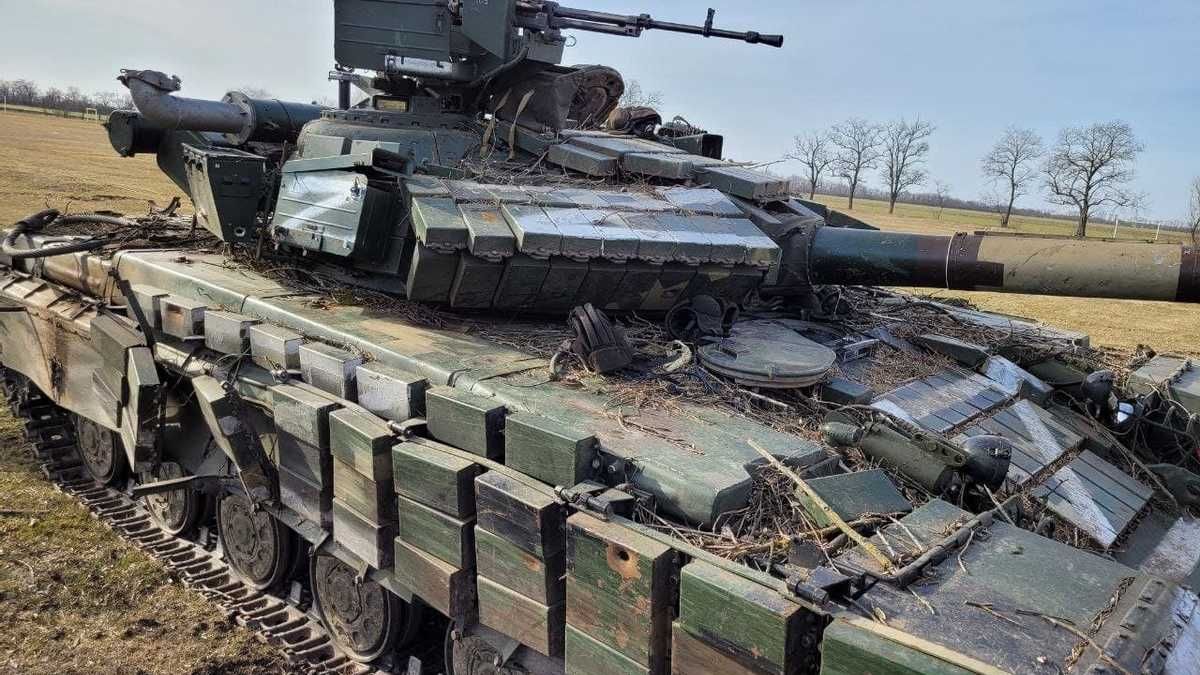 "Будете щасливі і багаті": росіян закликають здавати свою техніку ЗСУ і йти в полон - 24 Канал "Будете щасливі і багаті": росіян закликають здавати свою техніку ЗСУ і йти в полон - 24 Канал