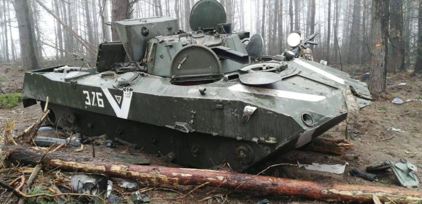 Українські воїни захопили російську портативну систему супутникового зв'язку "Аурига" - 24 Канал Українські воїни захопили російську портативну систему супутникового зв'язку "Аурига" - 24 Канал