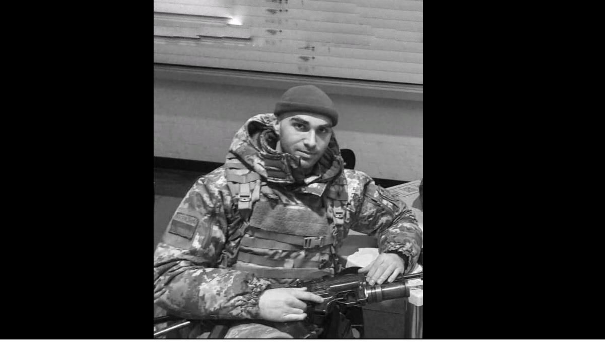 Остановил врага ценой своей жизни: история командира группы пограничников Ивана Волочия