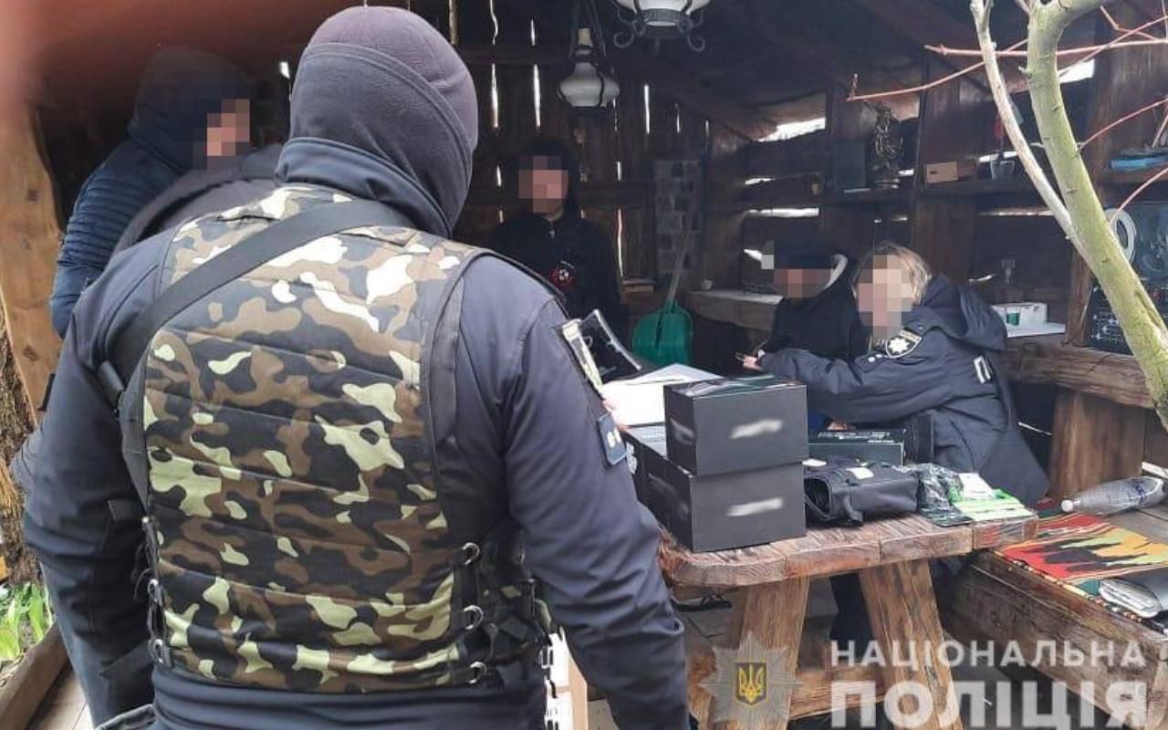 В Житомире мужчина продавал тепловизоры из гуманитарной помощи - 24 Канал