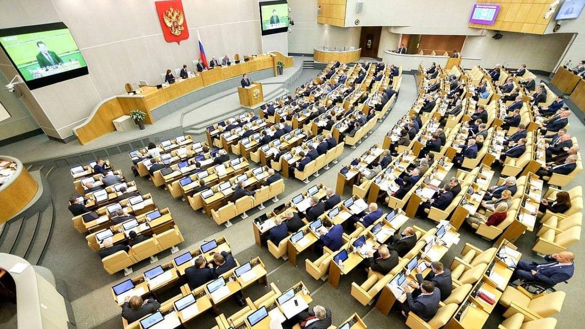 В России хотят наказывать тех, кто будет выполнять санкции Запада В России хотят наказывать тех, кто будет выполнять санкции Запада