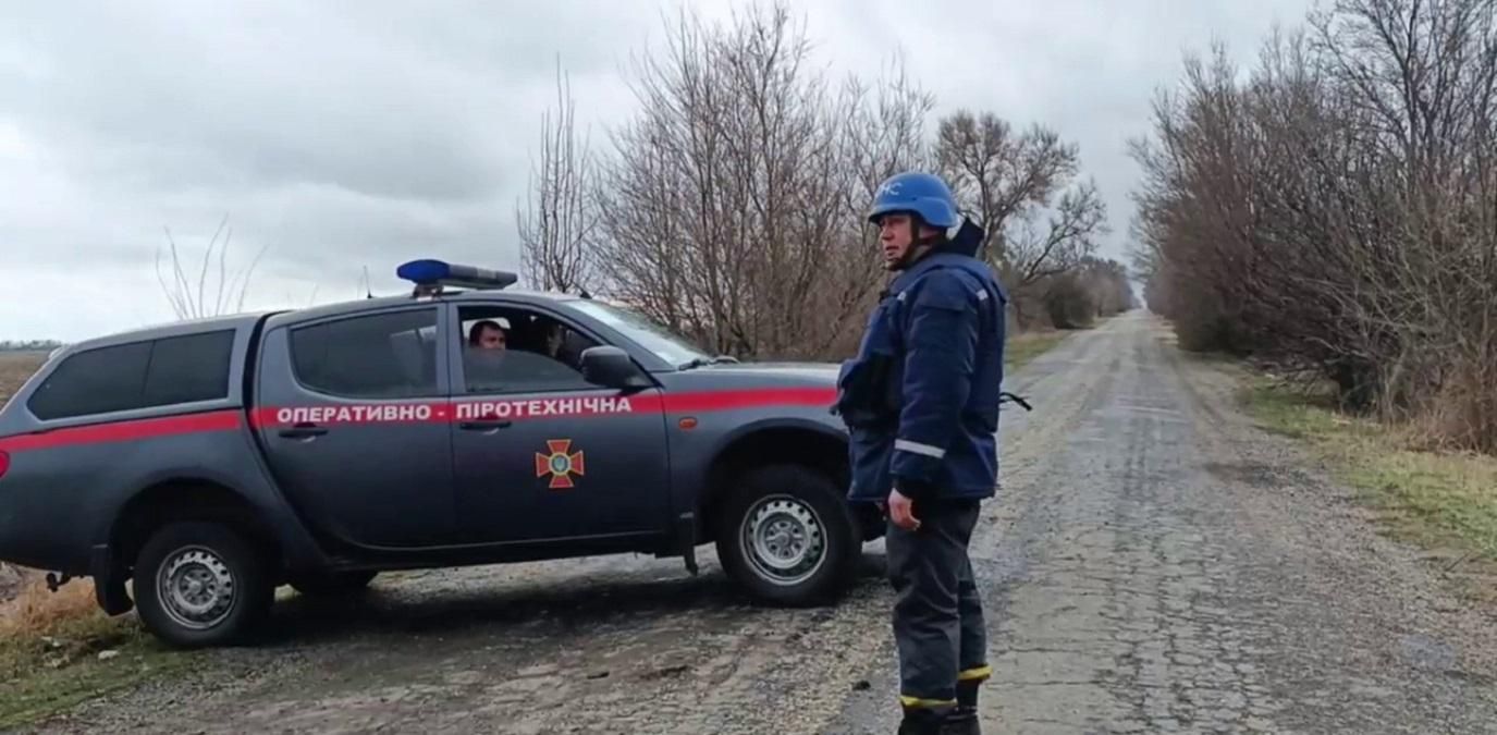 На Запоріжжі сапери виявили бойові елементи реактивної системи залпового вогню "Торнадо С"