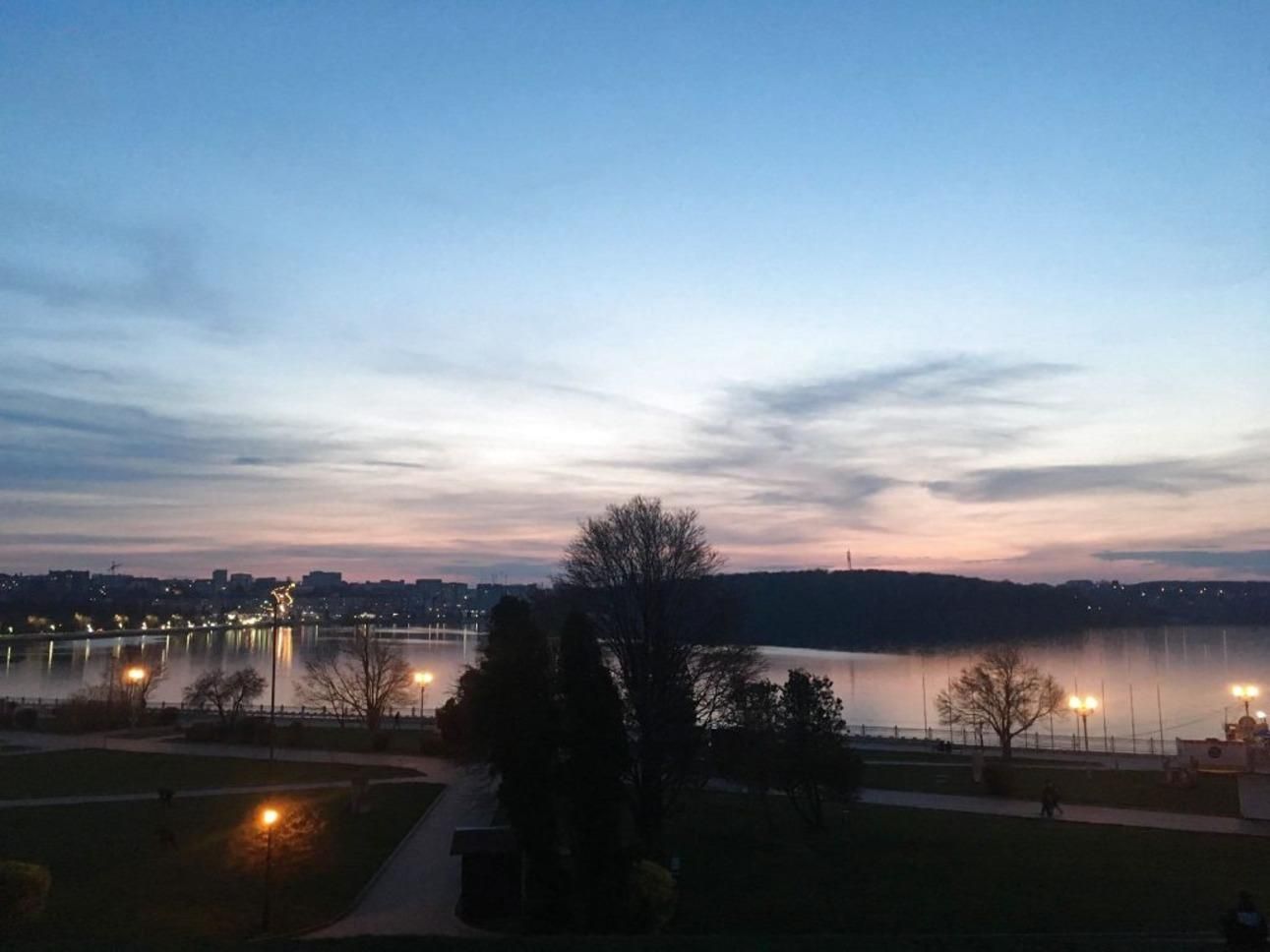 У Тернополі було чути вибух, містян просять залишатися в укриттях - 24 Канал У Тернополі було чути вибух, містян просять залишатися в укриттях - 24 Канал