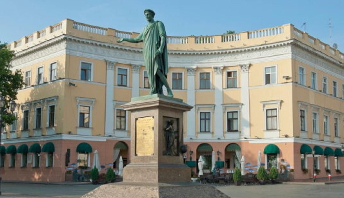 Ночью оккупанты нанесли очередной ракетный удар по Одессе Ночью оккупанты нанесли очередной ракетный удар по Одессе