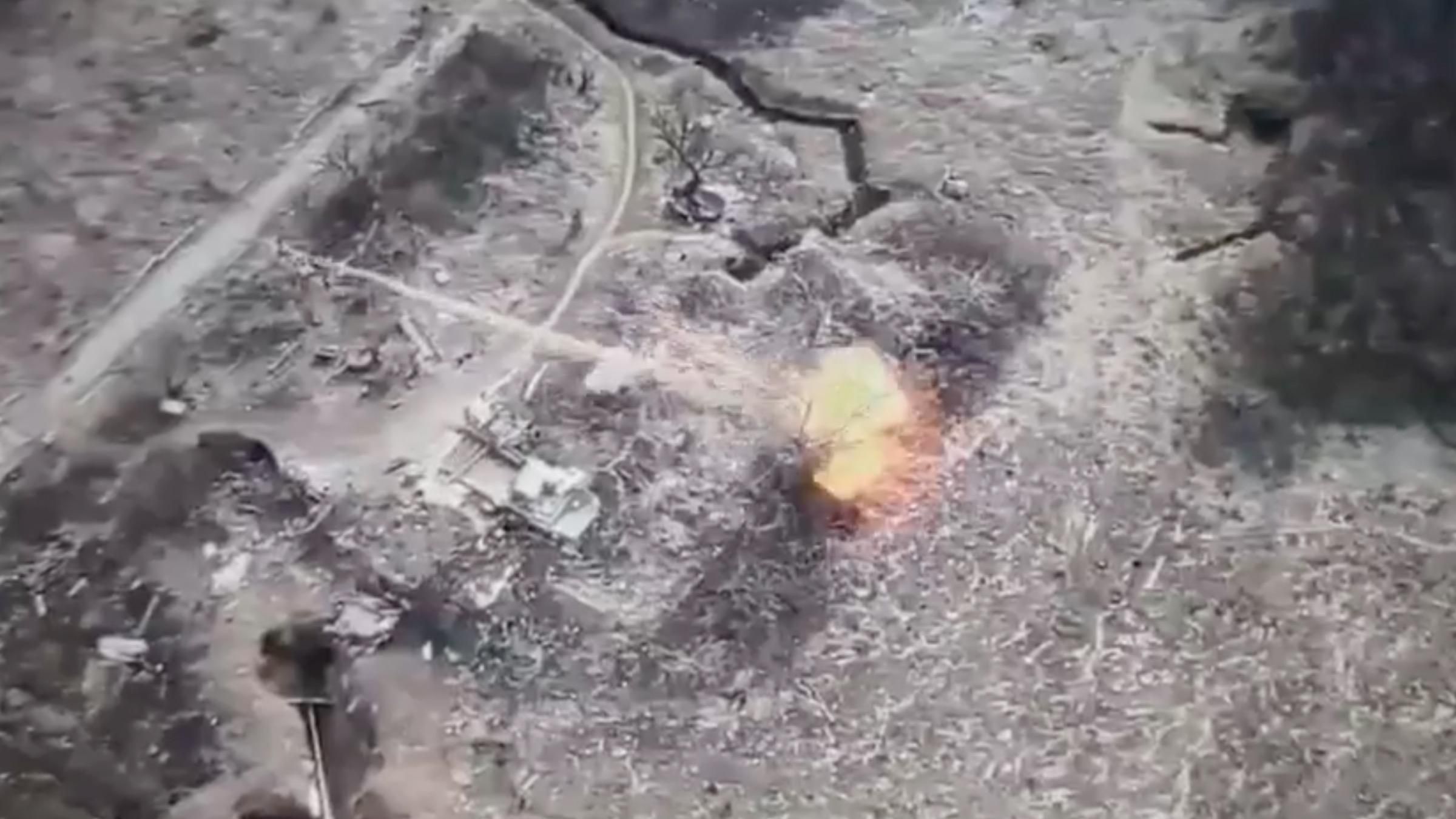 Генштаб показал механизированную бригаду имени князя Острожского, уничтожающую вражескую технику Генштаб показал механизированную бригаду имени князя Острожского, уничтожающую вражескую технику