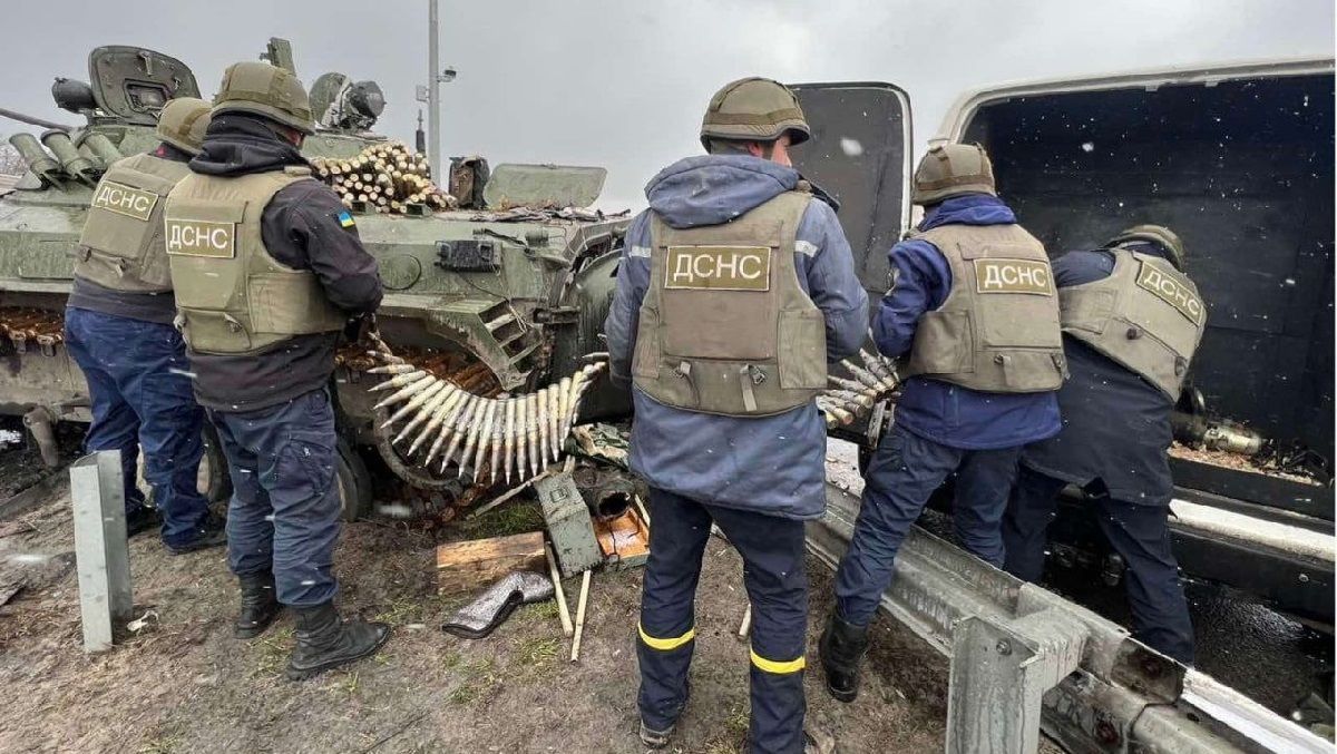 В Киевской области за сутки нашли почти 5 тысяч взрывоопасных предметов