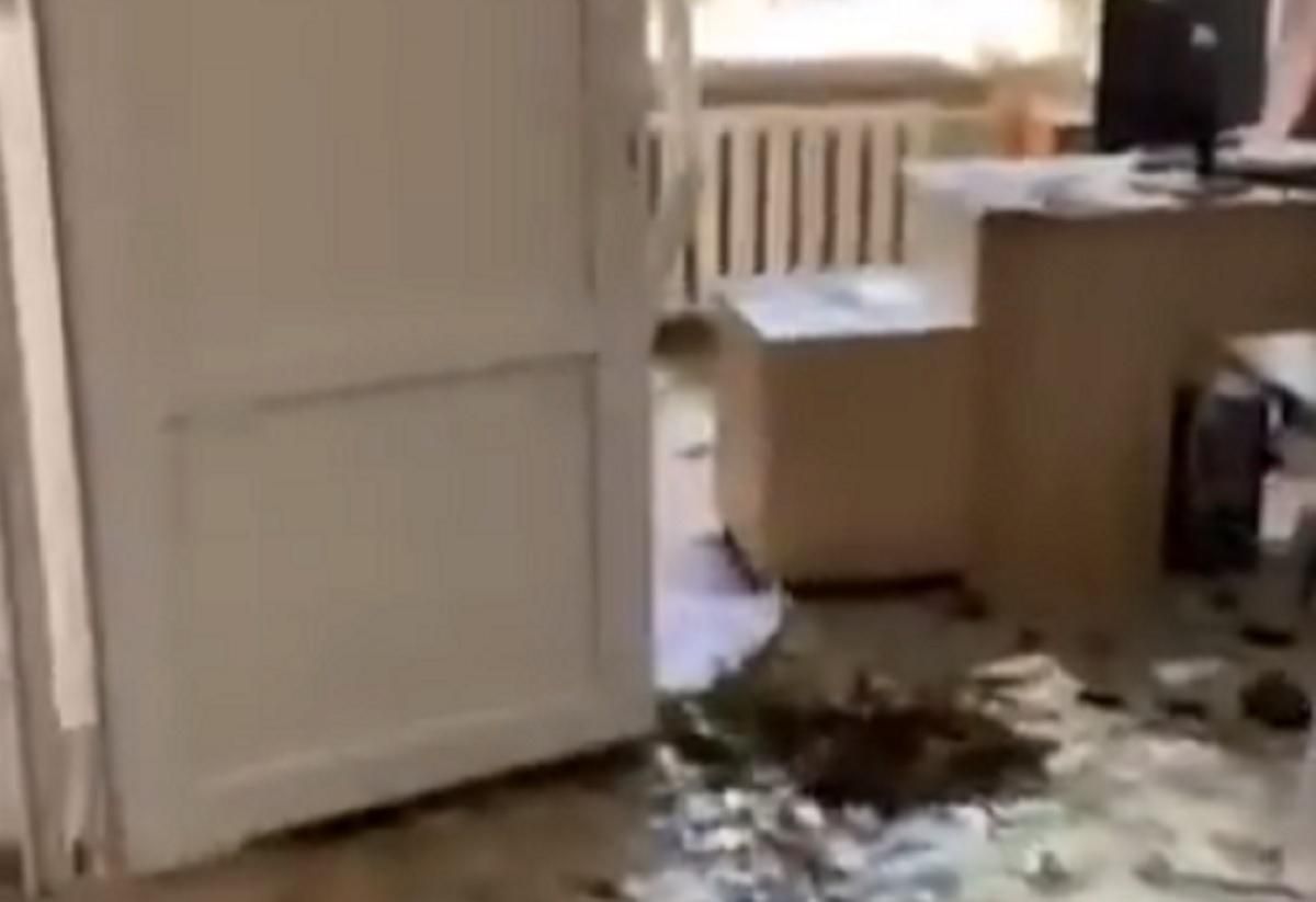 В Николаеве оккупанты разбомбили гинекологическое отделение больницы В Николаеве оккупанты разбомбили гинекологическое отделение больницы