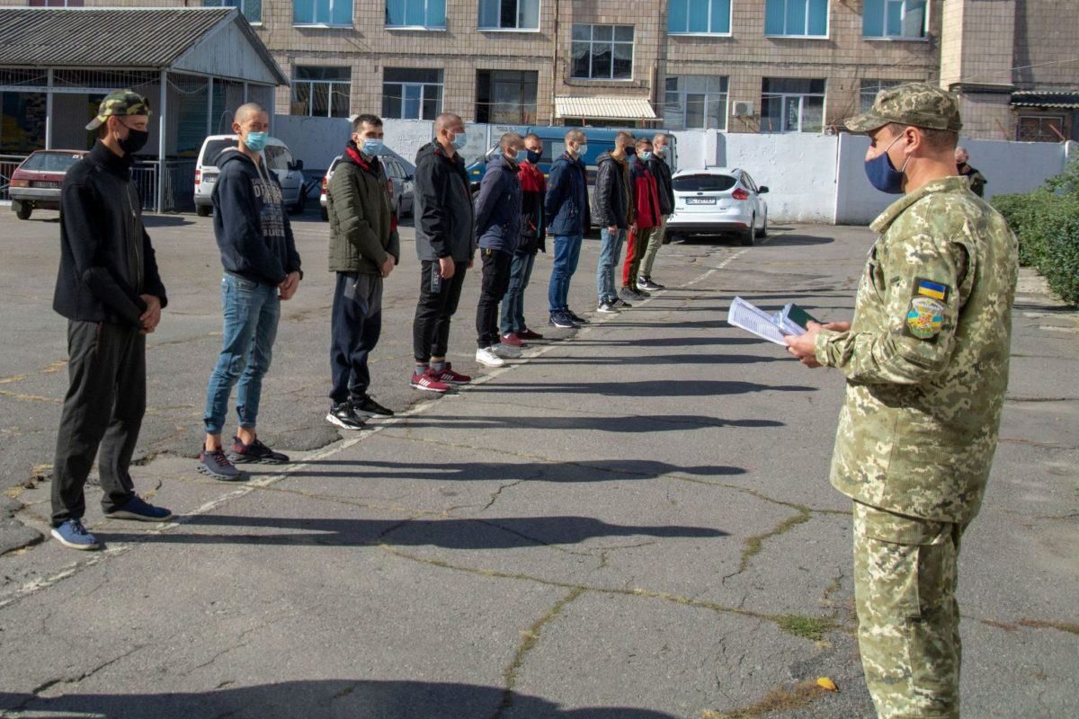 В Ровенской области приостановили весенний призыв на срочную службу - 24 Канал