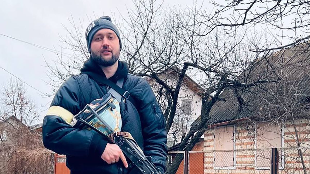 Участник дуэта Tamerlan Alena рассказал, как во второй день службы в него целил снайпер