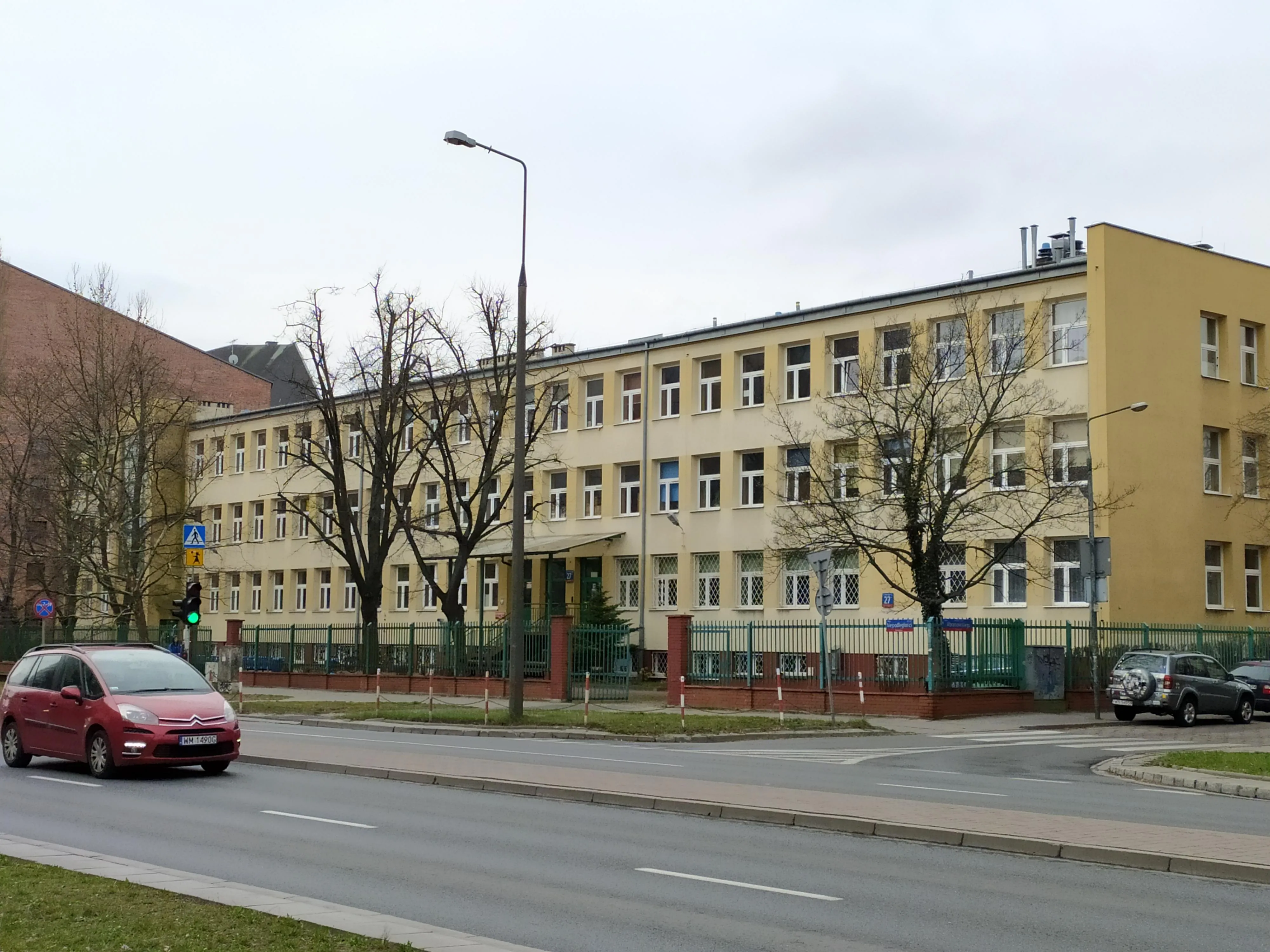 Украинские школьники могут ходить на учебу в школах Польши