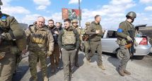 Зеленский посетил освобожденные от оккупантов Ирпень и Стоянку