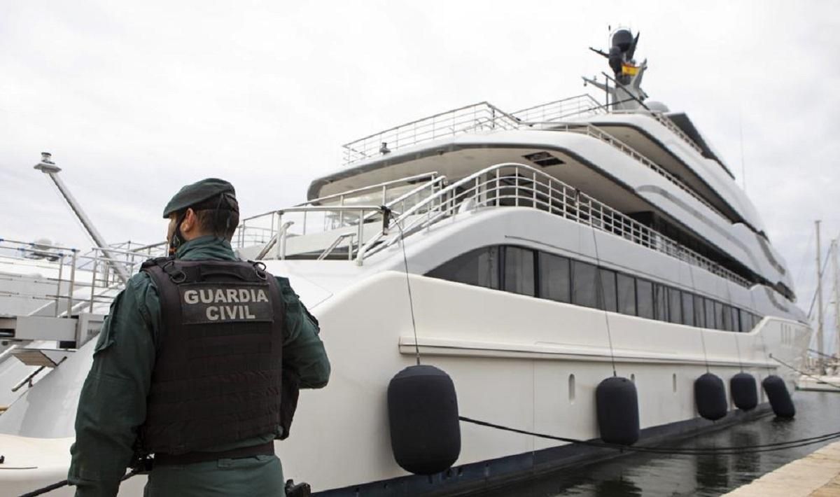В Іспанії заарештували яхту "Танго" російського олігарха Віктора Вексельберга