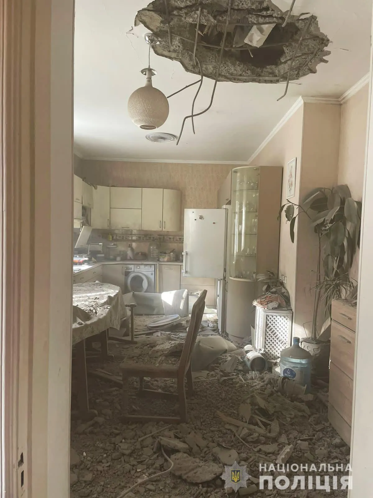 Наслідки обстрілів у Миколаєві Наслідки обстрілів у Миколаєві