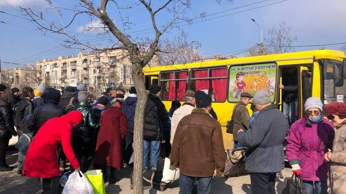 Сьогодні вдалося евакуювати 1200 мешканців Луганщини, – Гайдай - 5 апреля 2022 - 24 Канал
