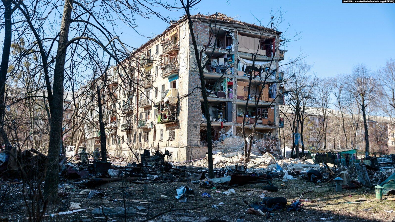 "Додемилитаризировались": Россия разрушила уже 26 тысяч квадратов жилья, сотни школ и больниц "Додемилитаризировались": Россия разрушила уже 26 тысяч квадратов жилья, сотни школ и больниц