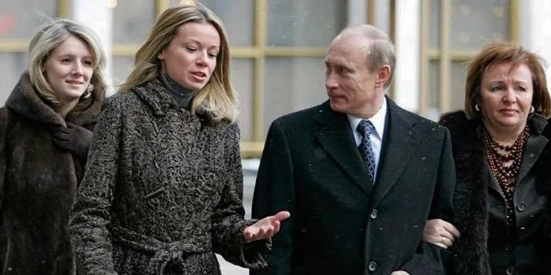 Євросоюз обмірковує санкції проти дочок Путіна