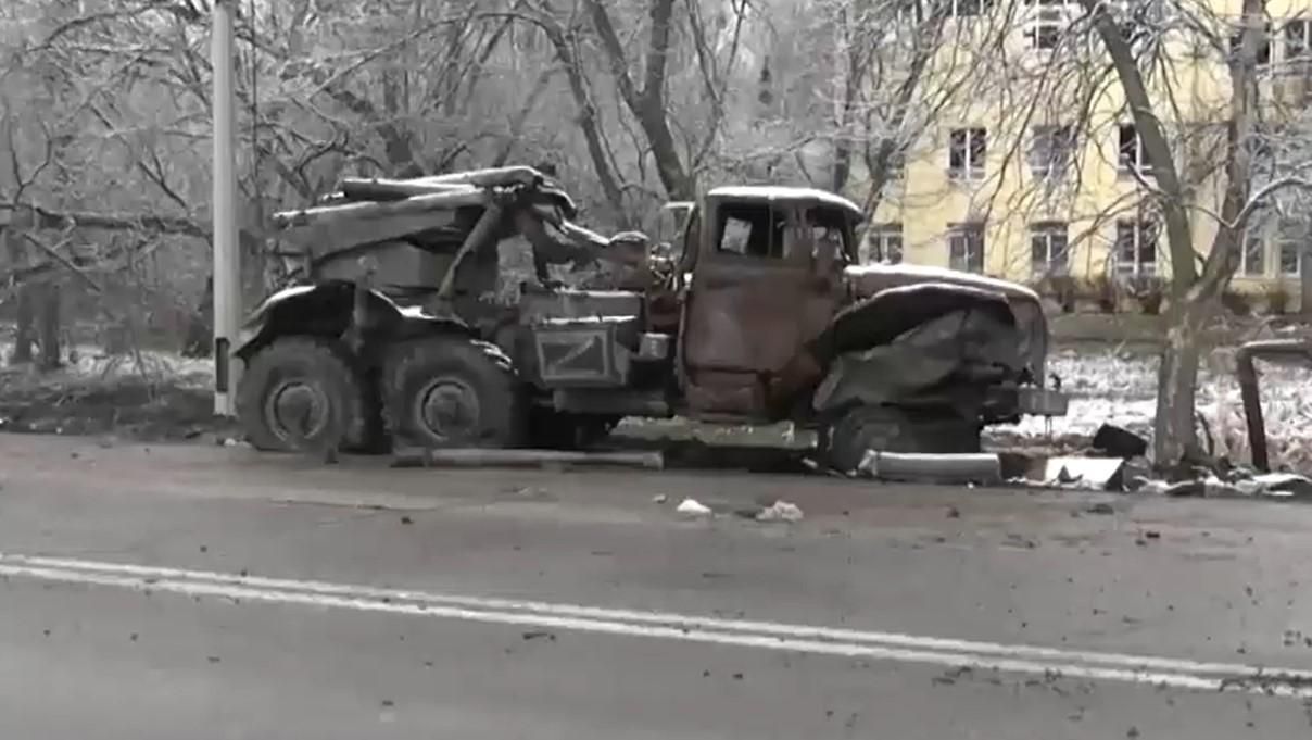 Одного "жмурика" нашли, остальные сгорели: на Харьковщине оккупантов встретили с "фейерверками" Одного "жмурика" нашли, остальные сгорели: на Харьковщине оккупантов встретили с "фейерверками"