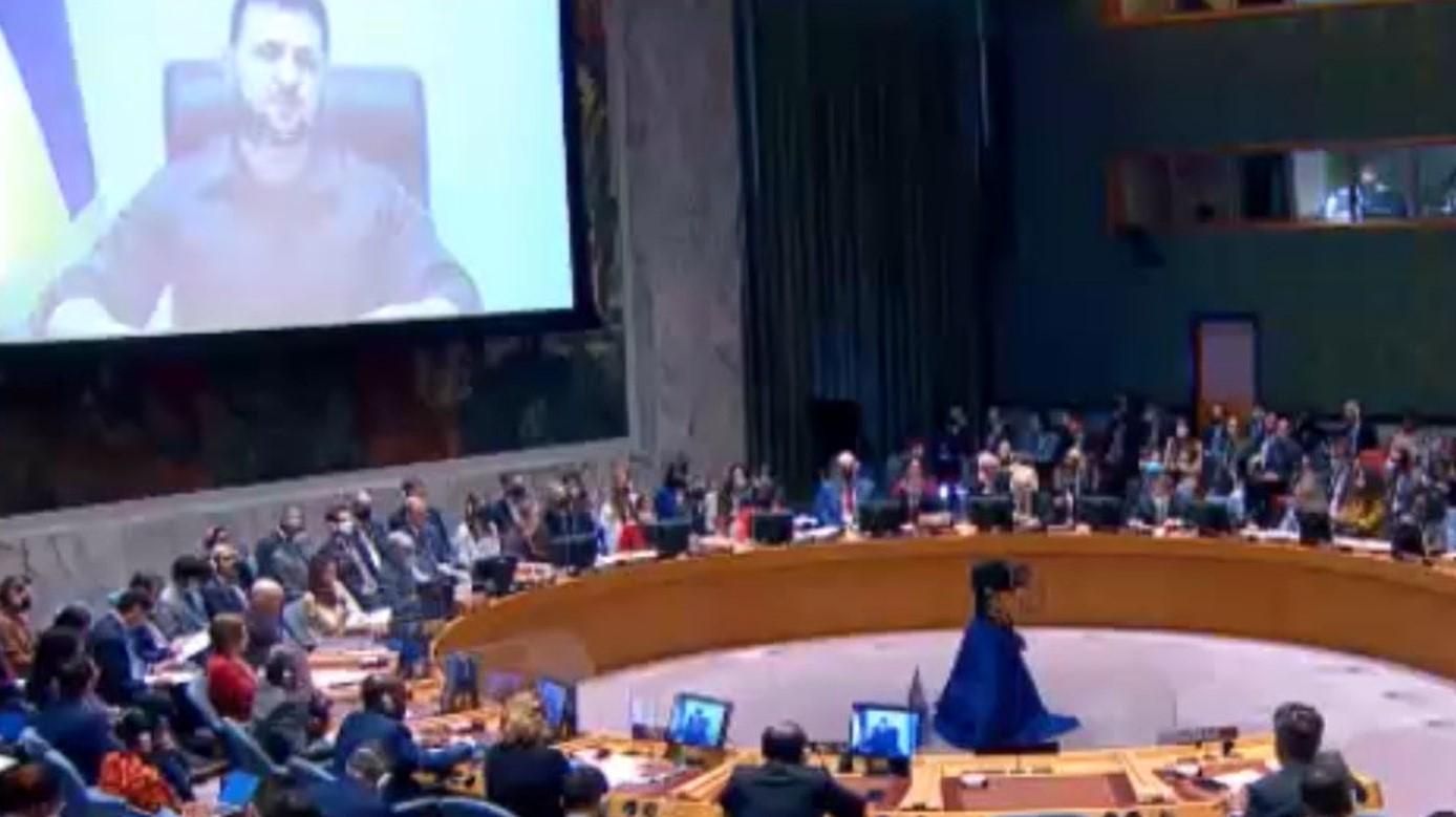 Зеленський на Радбезі ООН, знищення найновішого гелікоптера Росії: відеодайджест 41 дня війни - 24 Канал Зеленський на Радбезі ООН, знищення найновішого гелікоптера Росії: відеодайджест 41 дня війни - 24 Канал