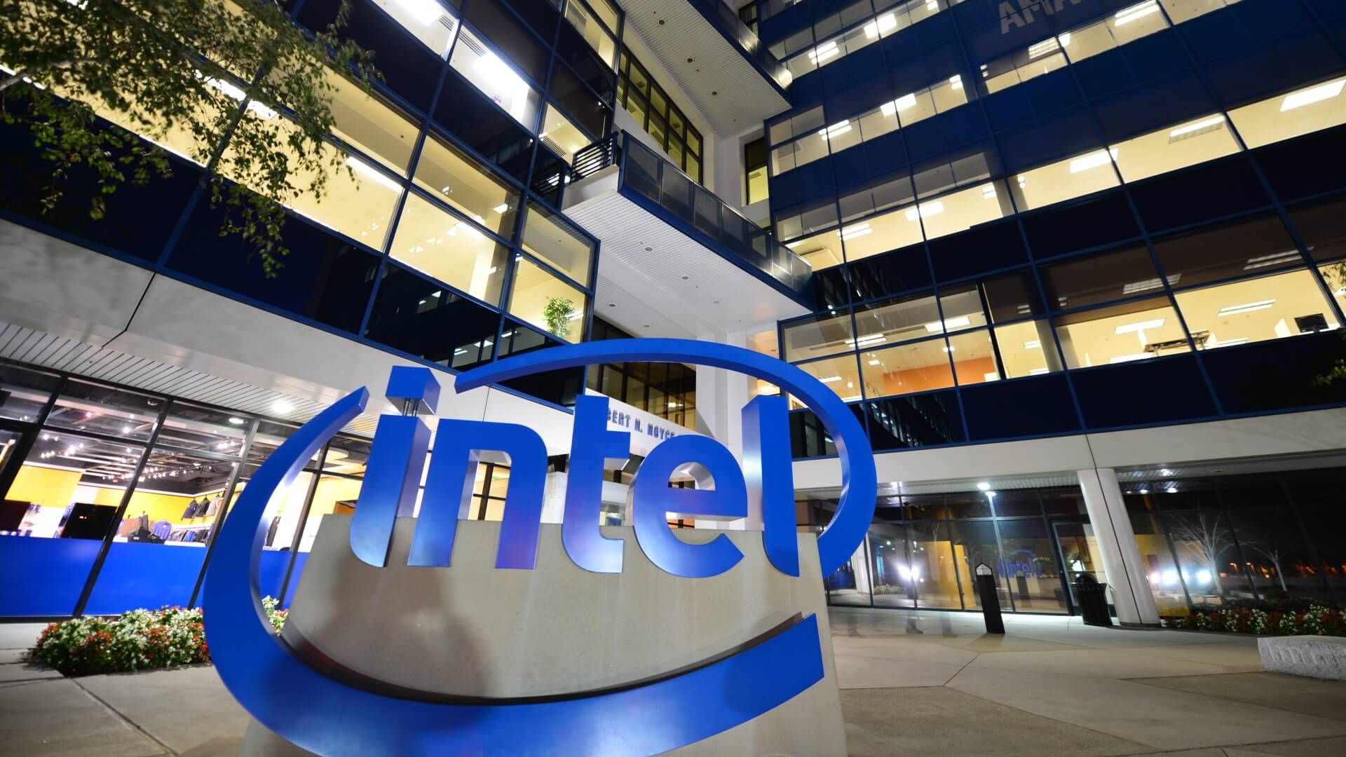 Intel events. Intel американская компания. Интел штаб квартира. Корпорация Интел. Офис компании Интел.