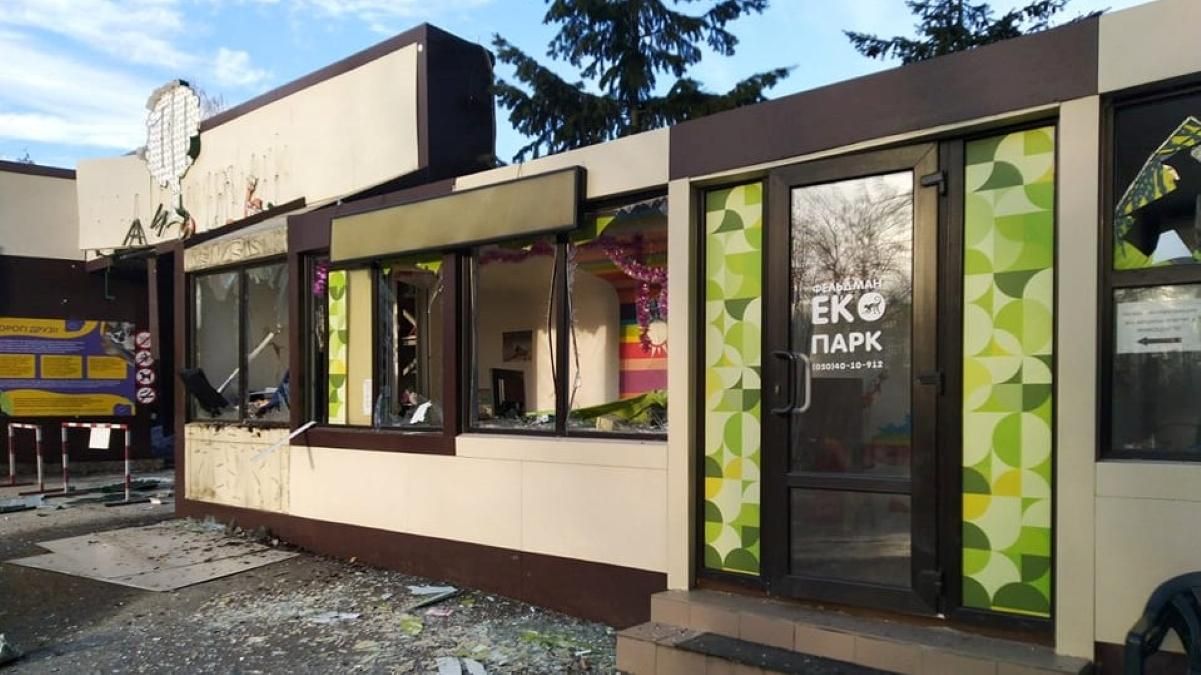 Экопарк в Харькове начал вывозить крупных хищников: эвакуировали двух львов, ягуара и пантеру Экопарк в Харькове начал вывозить крупных хищников: эвакуировали двух львов, ягуара и пантеру