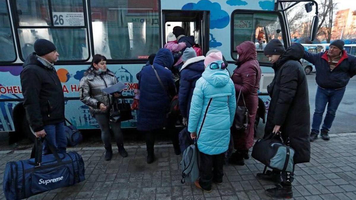 Если можете – эвакуируйтесь, пока можно, – Верещук к жителям Донбасса и Луганской области - 24 Канал