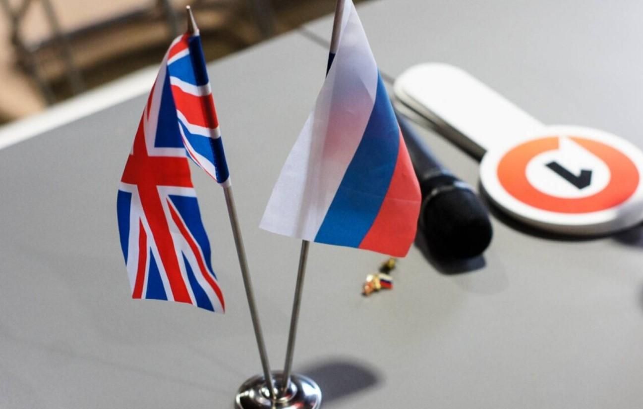 Британия ввела санкции против еще 8 россиян и заморозила активы "Сбербанка"