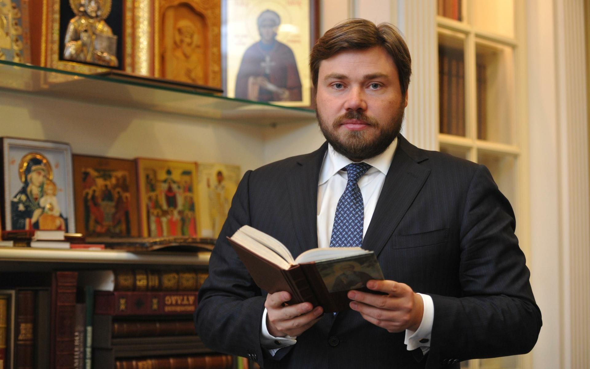 Российский олигарх в обход санкций скупает СМИ в Европе, – США Российский олигарх в обход санкций скупает СМИ в Европе, – США