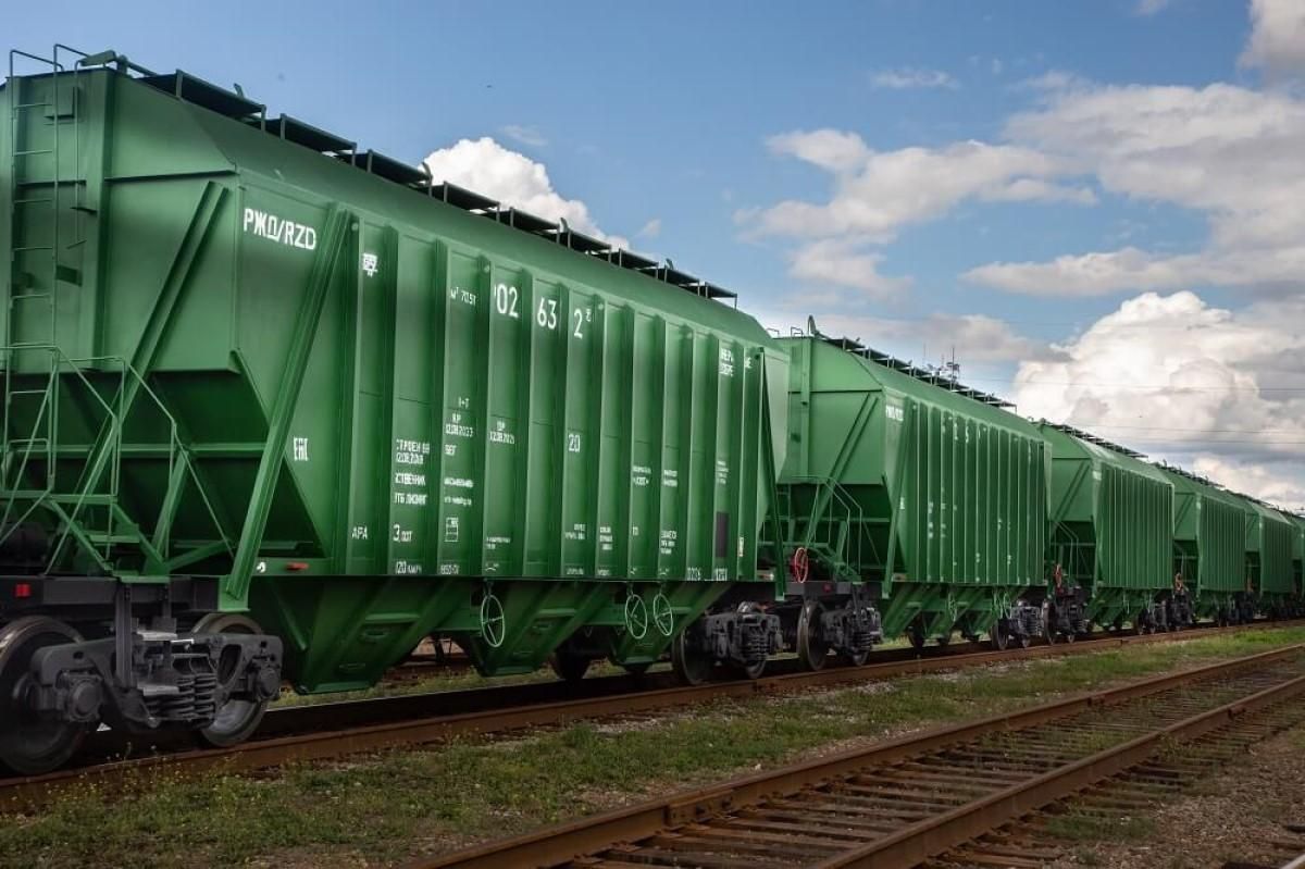 Росія перекидає техніку та зброю залізницею в окупований Куп'янськ - 24 Канал Росія перекидає техніку та зброю залізницею в окупований Куп'янськ - 24 Канал