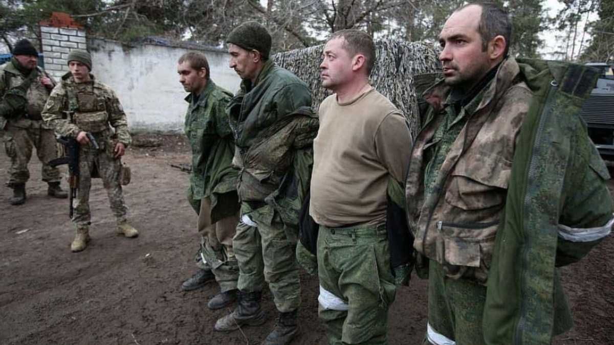 "Починають розбігатися": яка головна мотивація у російських солдатів у війні проти України - 24 Канал