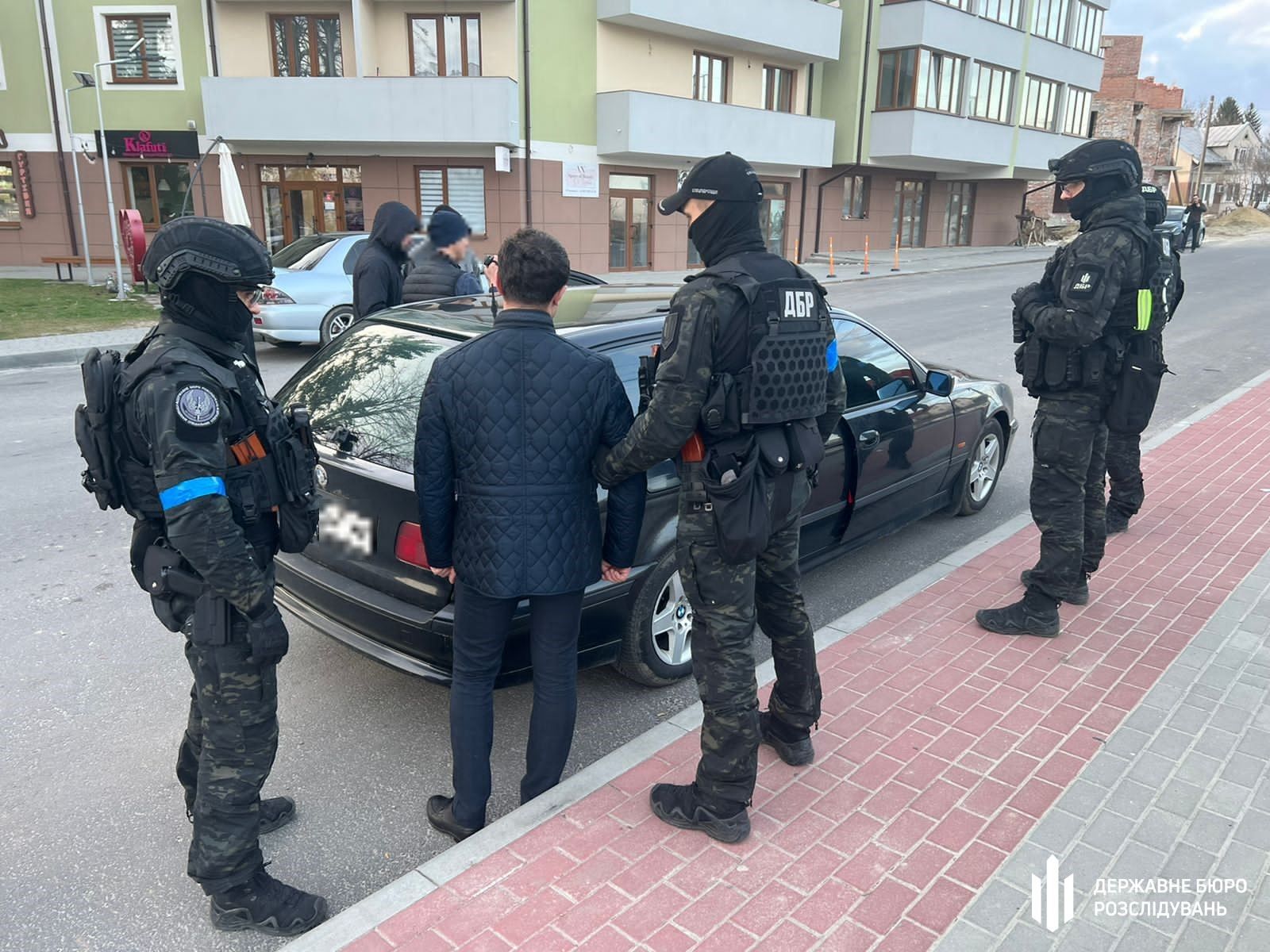 На Львівщині посадовець намагався продати волонтерам автобус, подарований Фінляндією - 24 Канал На Львівщині посадовець намагався продати волонтерам автобус, подарований Фінляндією - 24 Канал