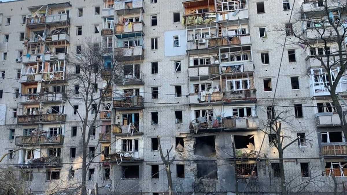 В Чернигове повредили 15 – 20% домов, в пригороде разрушили дотла 30%, –  мэр