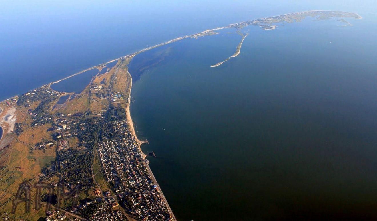 Росіяни продовжують перекидати озброєння й техніку в порт Бердянська - 24 Канал Росіяни продовжують перекидати озброєння й техніку в порт Бердянська - 24 Канал