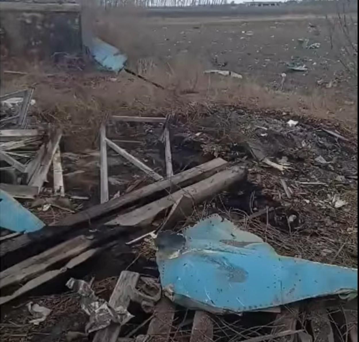 Під звільненою Бородянкою знайшли уламки збитого російського Су-34 - 24 Канал