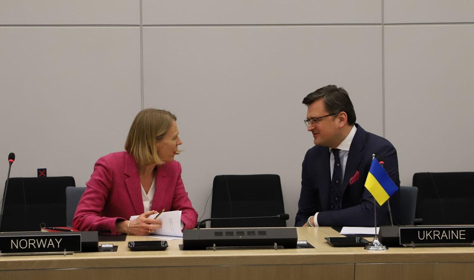 Кулеба з очільницею МЗС Норвегії обговорив, як покласти край російській агресії - 24 Канал Кулеба з очільницею МЗС Норвегії обговорив, як покласти край російській агресії - 24 Канал