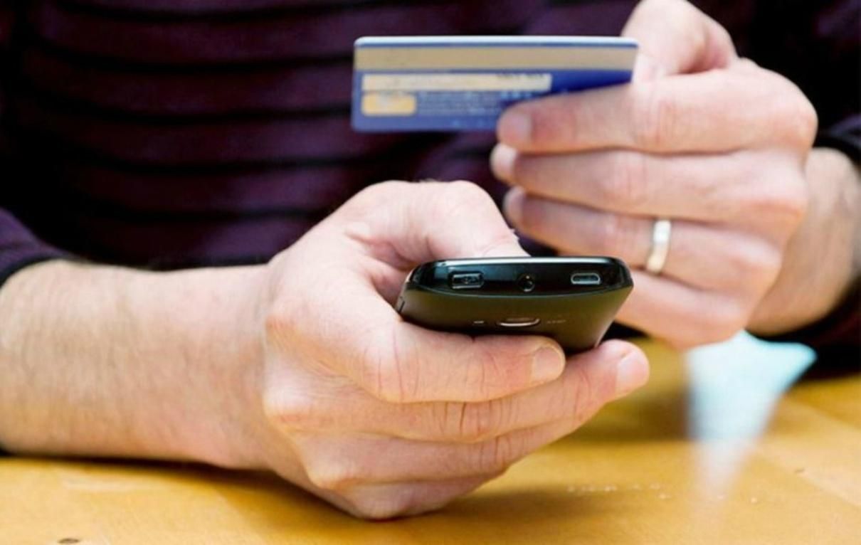 На Прикарпатті шахраї телефонують від імені чиновників і виманюють гроші "для армії" - 24 Канал На Прикарпатті шахраї телефонують від імені чиновників і виманюють гроші "для армії" - 24 Канал