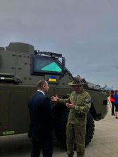 Австралія найшвидше в історії передала Україні 20 бронетранспортерів Bushmaster