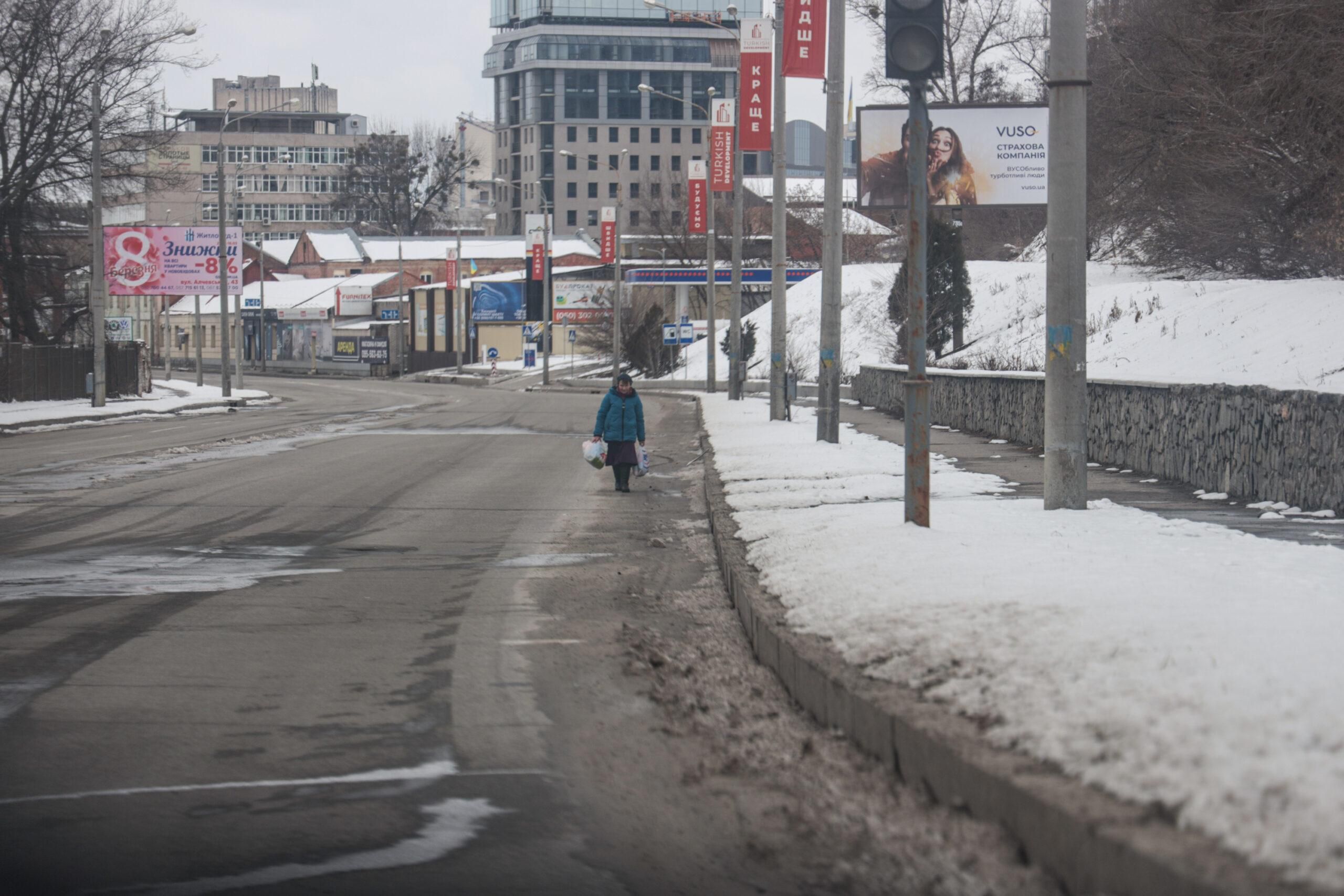 Россияне ночью из артиллерии обстреливали жилые районы Харькова Россияне ночью из артиллерии обстреливали жилые районы Харькова