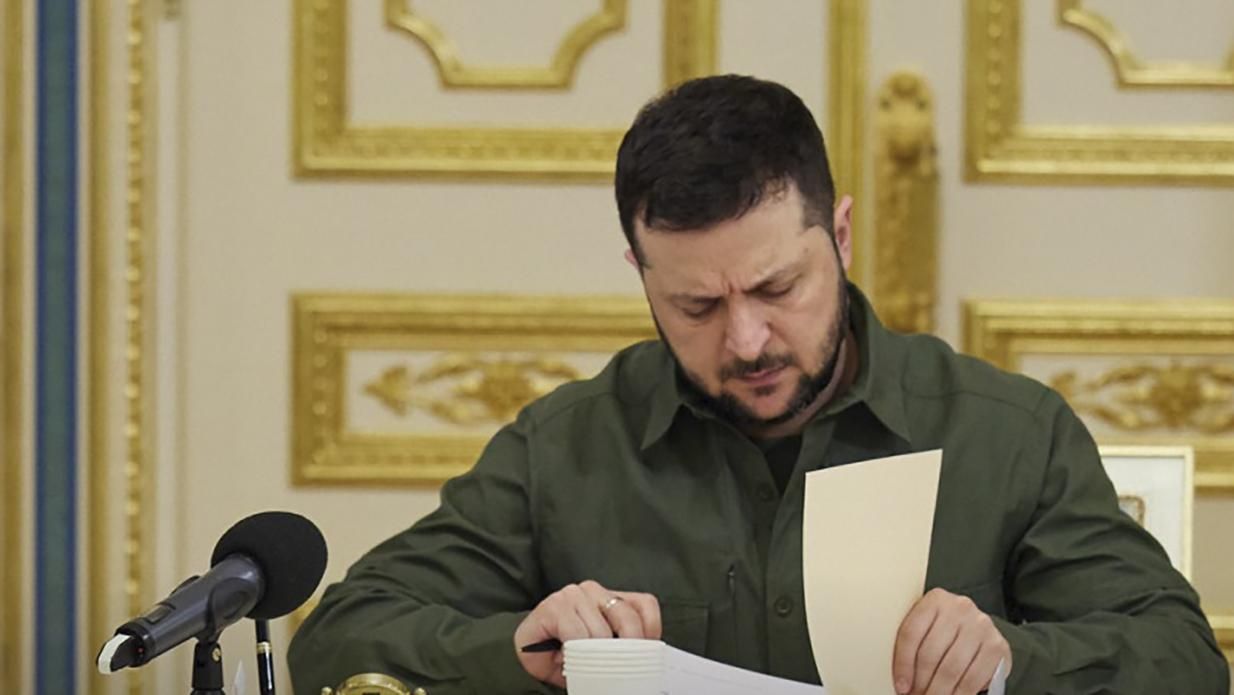 Зеленський нагородив 5 військових званнями Героя України - 24 Канал Зеленський нагородив 5 військових званнями Героя України - 24 Канал