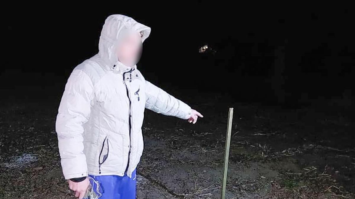 Хотів салютів, а отримав повістку: у Чернівцях затримали чоловіка, який запускав феєрверки - 24 Канал Хотів салютів, а отримав повістку: у Чернівцях затримали чоловіка, який запускав феєрверки - 24 Канал