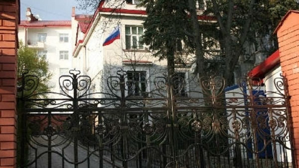 Консульство Росії у Львові стало символом мародерства й звірства росіян - 24 Канал Консульство Росії у Львові стало символом мародерства й звірства росіян - 24 Канал