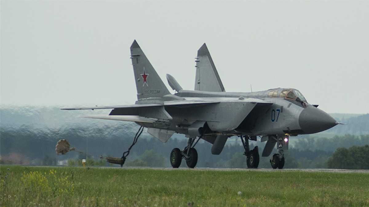 Російський винищувач МіГ-31 самоліквідувався в Росії, – ЗМІ - 24 Канал