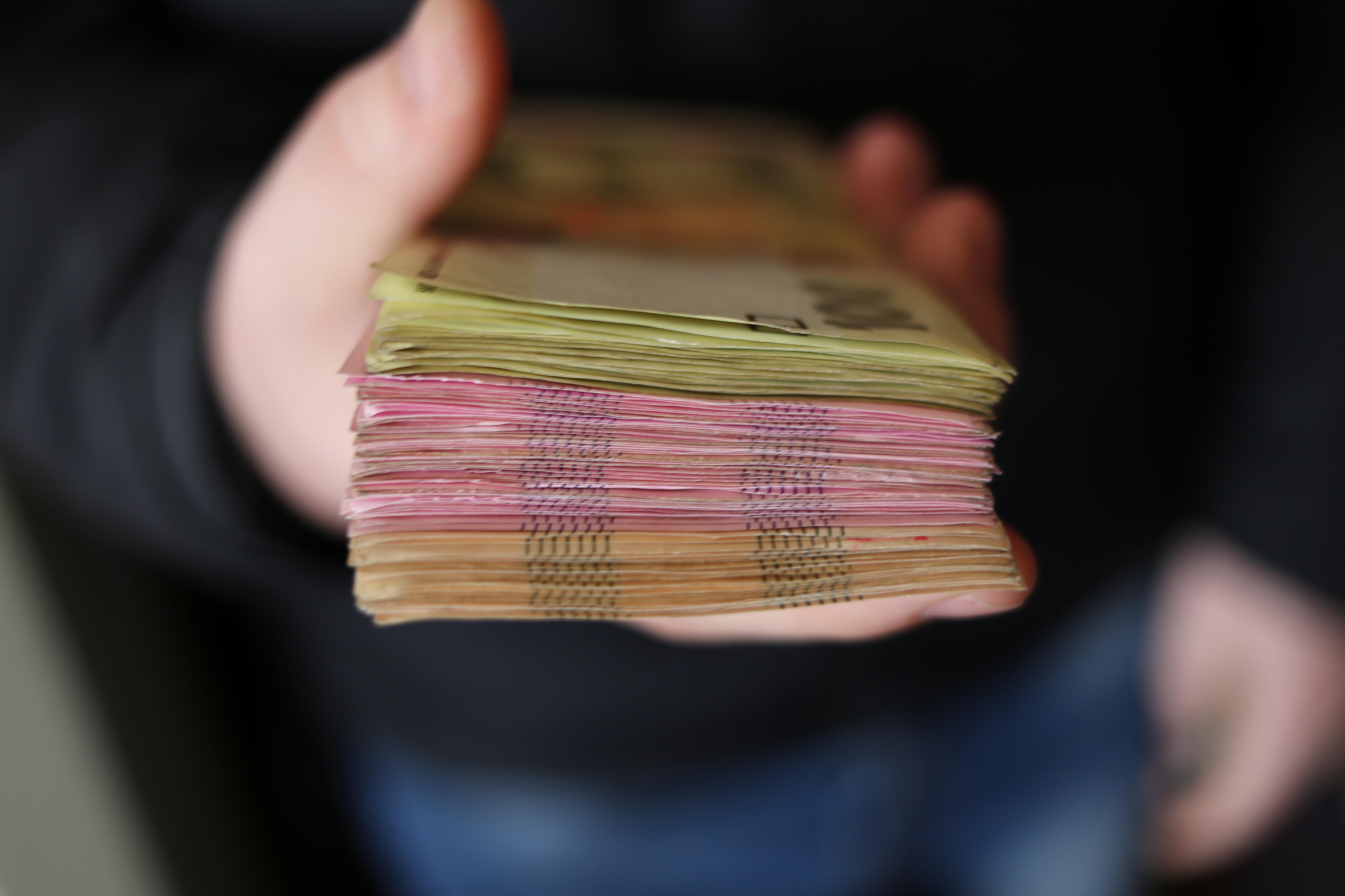 ДБР арештувало 86 мільйонів гривень кримських бізнесменів з подвійним громадянством - Бізнес ДБР арештувало 86 мільйонів гривень кримських бізнесменів з подвійним громадянством - Бізнес