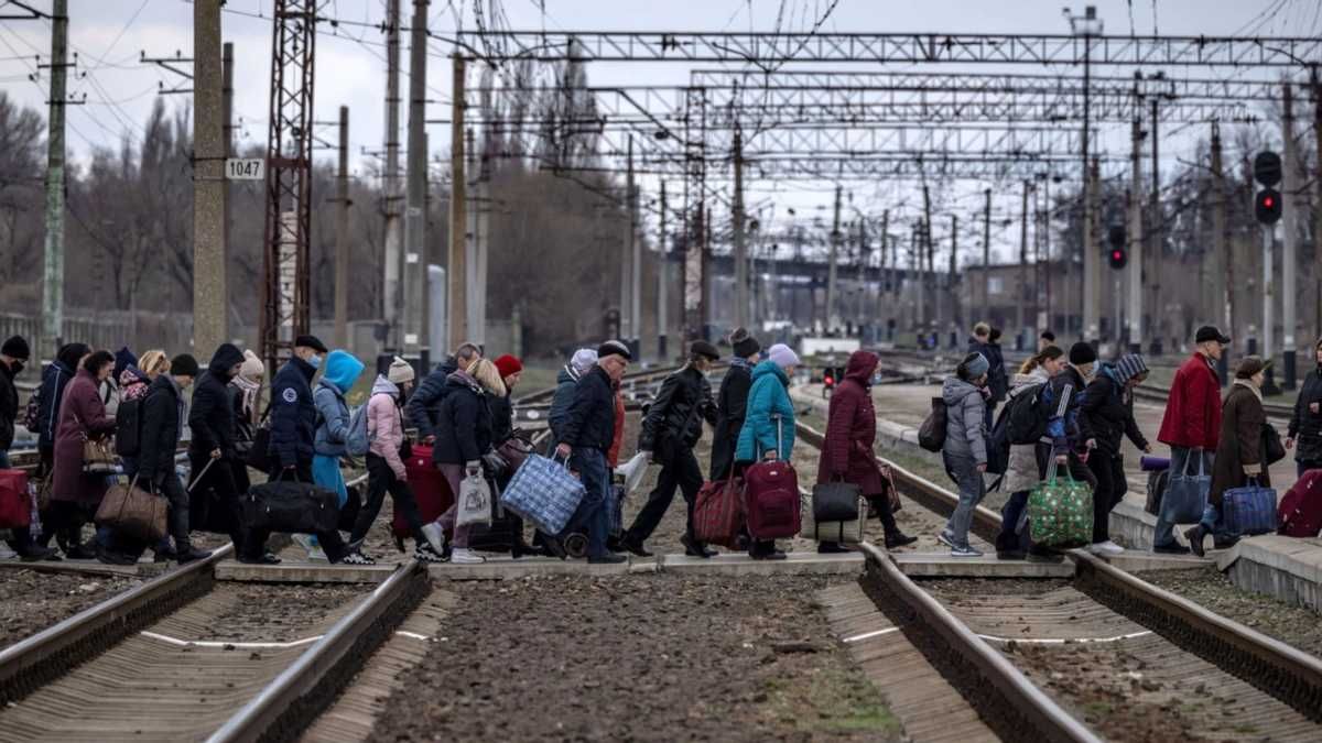 Плани евакуації з Краматорська змінюються, – мер Гончаренко про обстріл вокзалу - 24 Канал