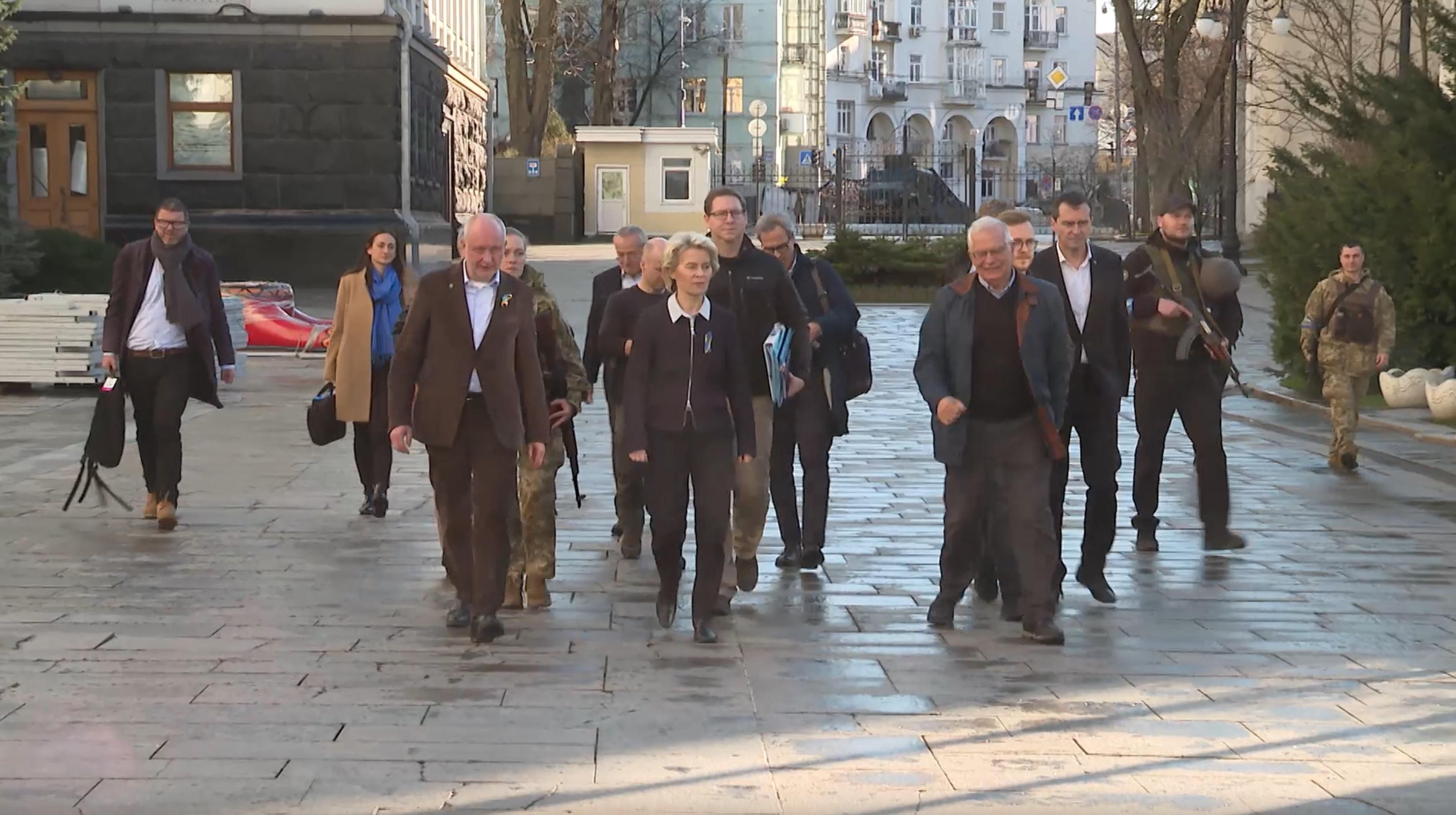 Зеленський розпочав зустріч зі фон дер Ляєн і Боррелем - 24 Канал Зеленський розпочав зустріч зі фон дер Ляєн і Боррелем - 24 Канал