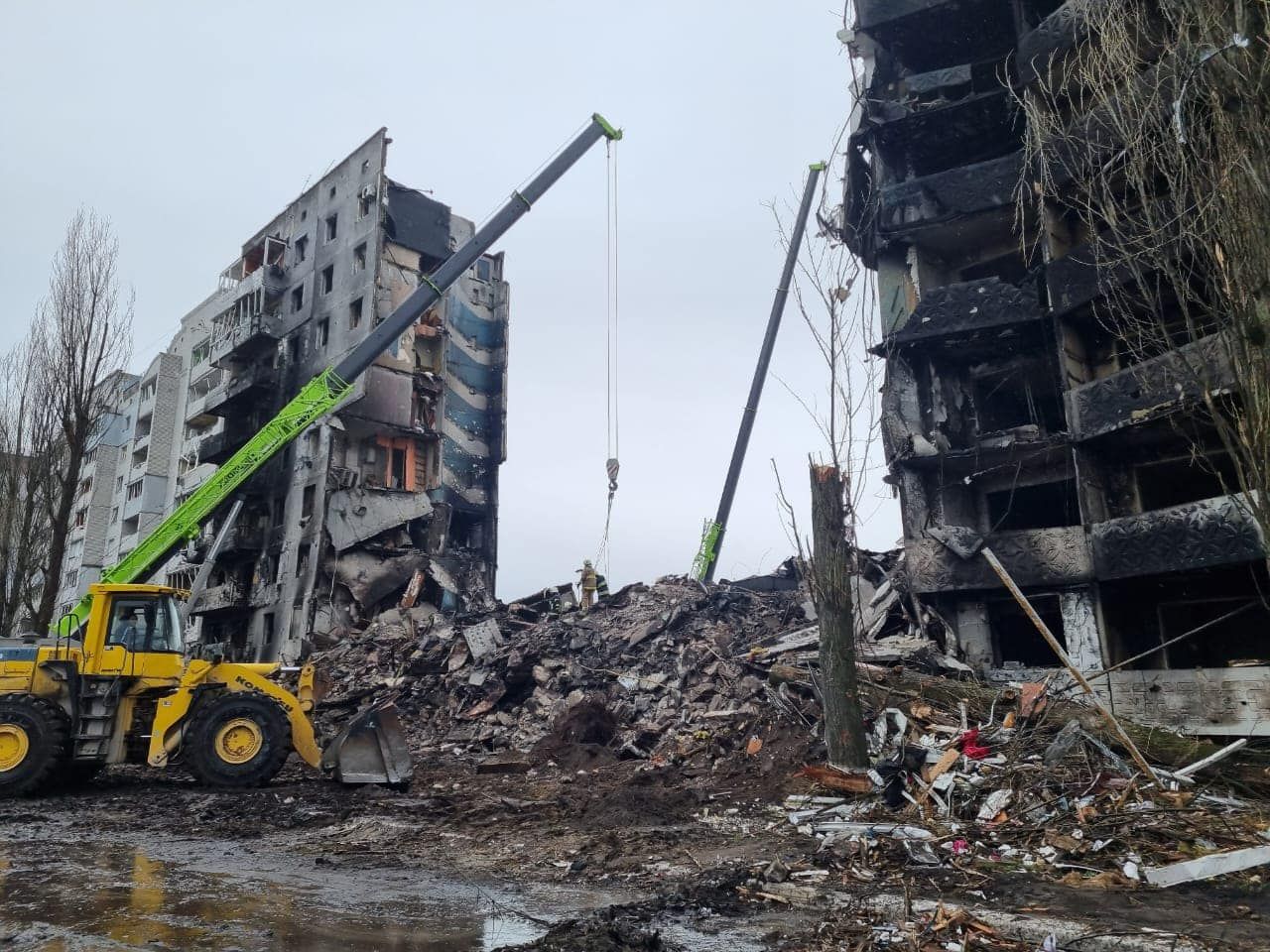 У звільненій Бородянці знайшли заборонені касетні снаряди, які не здетонували - 24 Канал У звільненій Бородянці знайшли заборонені касетні снаряди, які не здетонували - 24 Канал