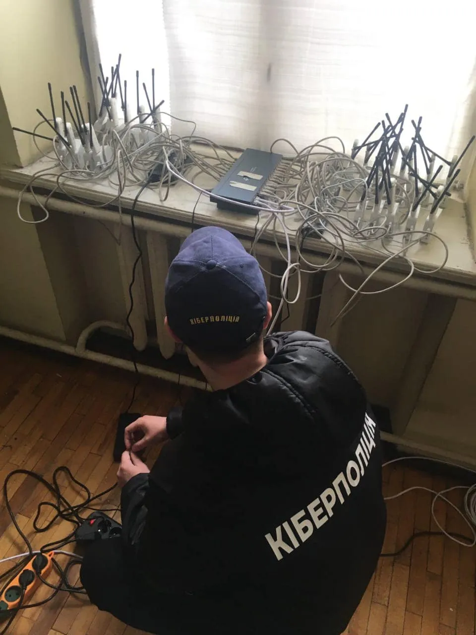 Поліція Шахрайство Зрада Війна Чернівці 8 квітня 2022 Поліція Шахрайство Зрада Війна Чернівці 8 квітня 2022