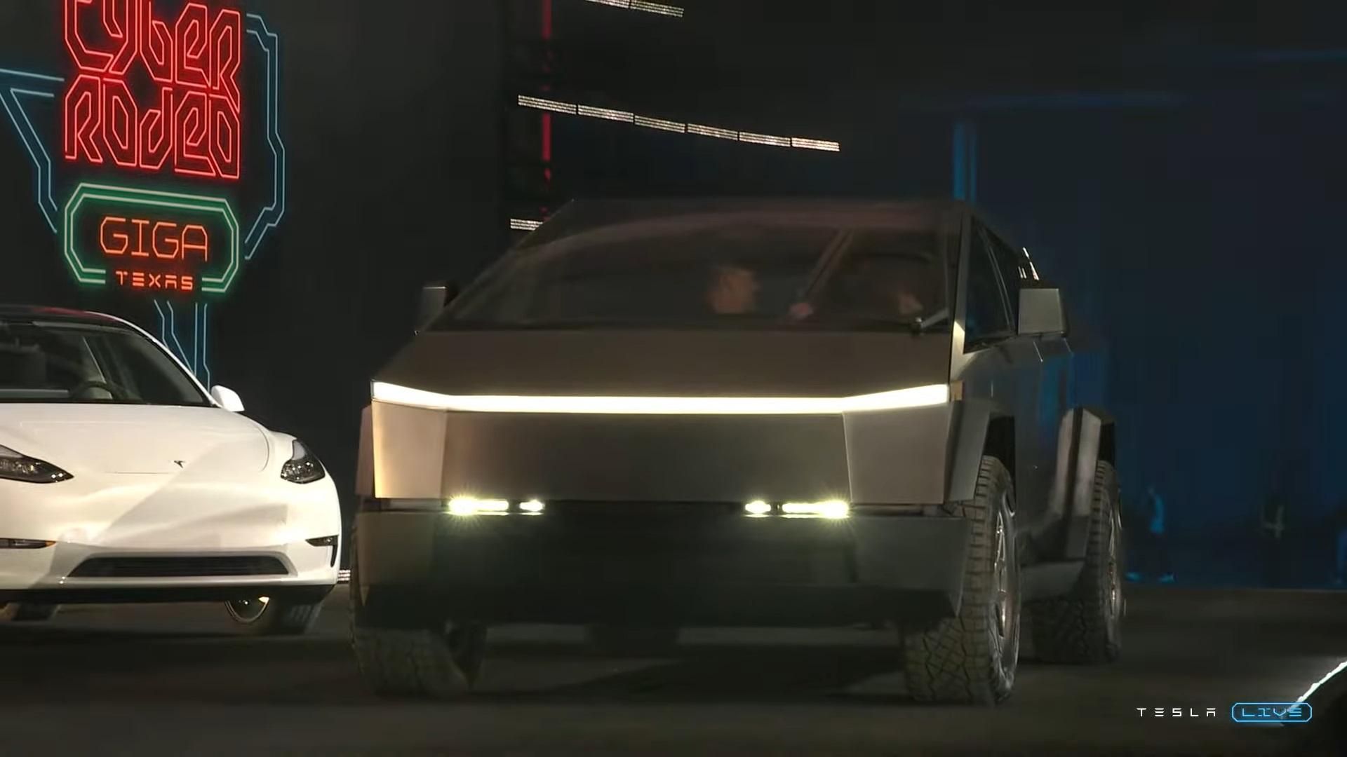Ілон Маск продемонстрував оновлений електропікап Cybertruck - Техно Ілон Маск продемонстрував оновлений електропікап Cybertruck - Техно