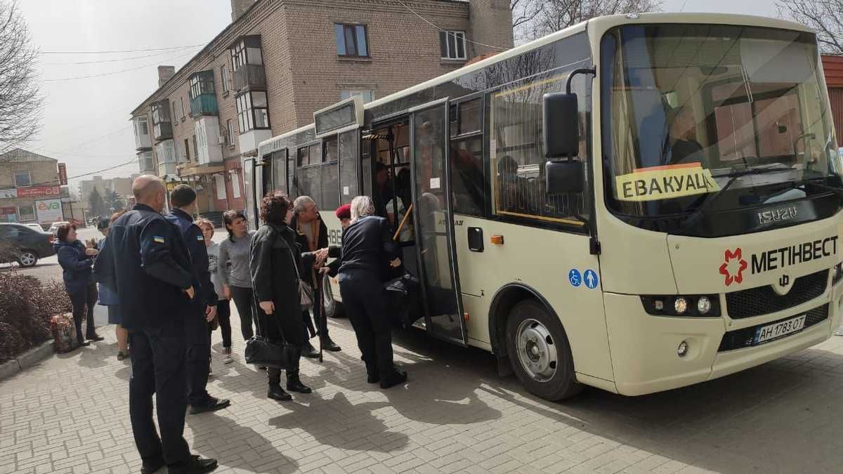 Немає жодного погодженого "зеленого коридору" для виїзду з міста, – мер Херсона - 24 Канал