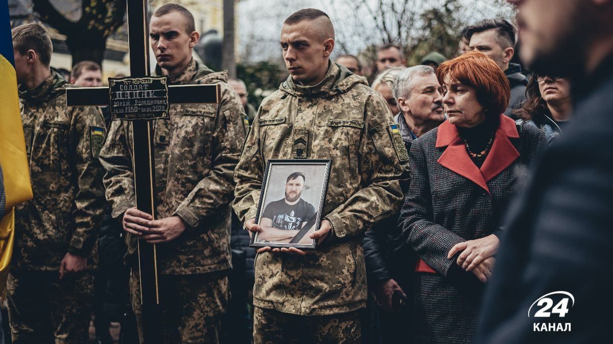 Во Львове попрощались с украинским героем Юрием Руфом: эксклюзивный фоторепортаж